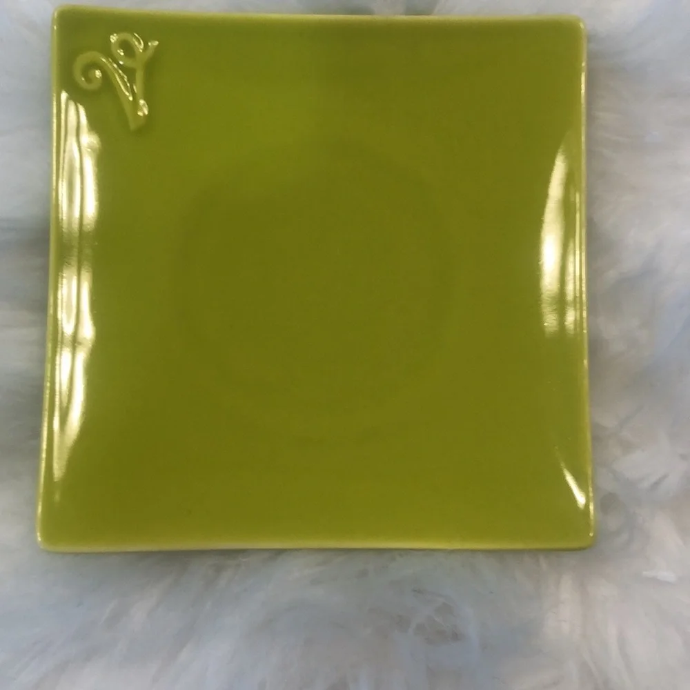 BRAND NEW LISTED ITEM Velata SERVE 4 Square Nesting Multi Colored STUNNING Plate